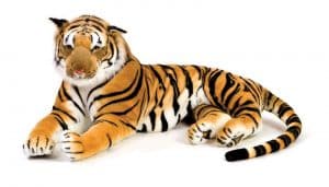 Tigre brun assis
